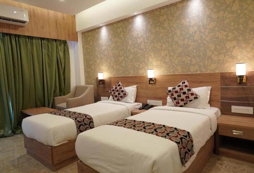 디럭스 룸, Vkj Inn Aluva