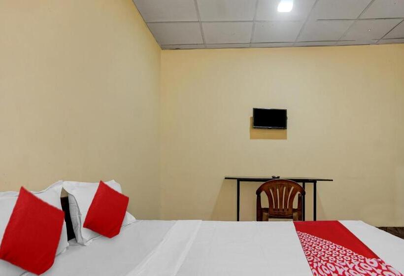 Трехместный Номер Классика, Oyo 82081 Hotel Sunrise