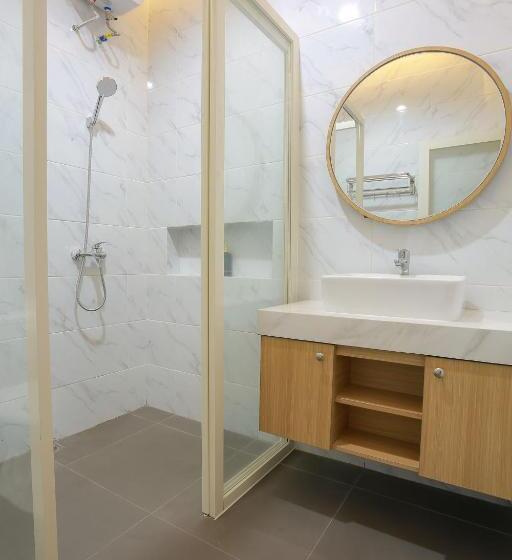 Стандартный Номер Кровать Кинг, The Horizontal Hotel Pacitan