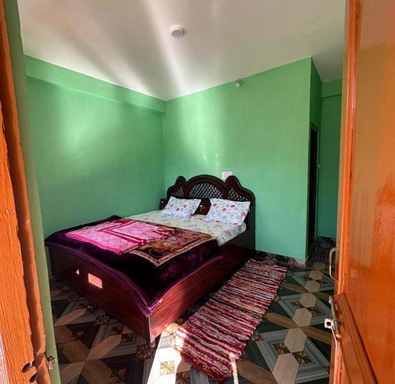 스탠다드 룸 산 전망, Vigyan Hostel Tosh