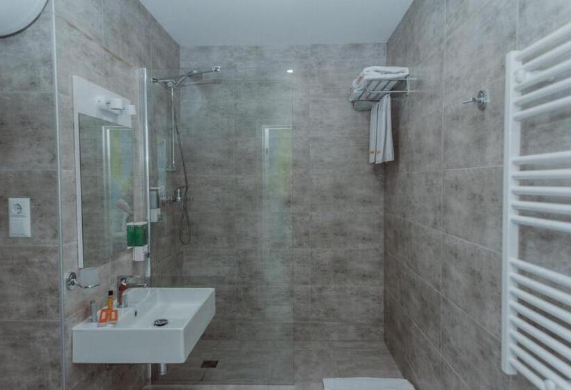 اتاق سه نفره دلوکس با چشم‌انداز دریا, Aparthotel Tangerine