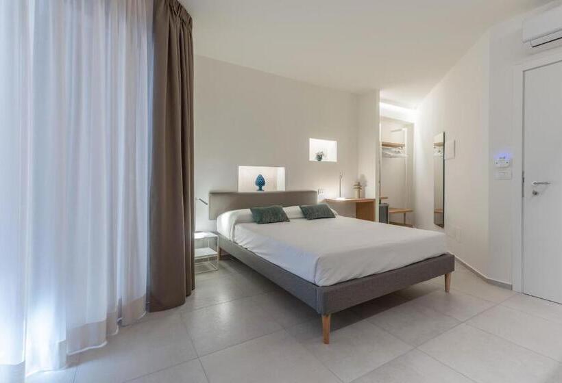 带阳台的豪华间, Taormina Town   Guesthouse Sicily