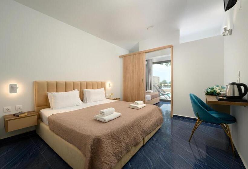Люкс Deluxe Вид на Море, Ninos Grand Beach Resort