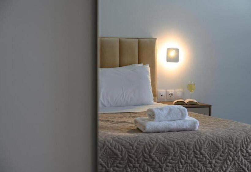 Номер Superior Вид на Море, Ninos Grand Beach Resort