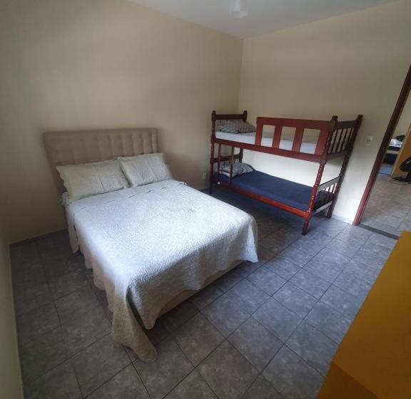 스탠다드 룸 공동 욕실, Jeremias Hostel Bar