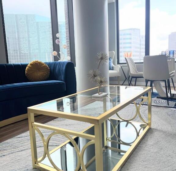 Апартаменты 3 Спальни, Premier Escape Tysons 4 Beds