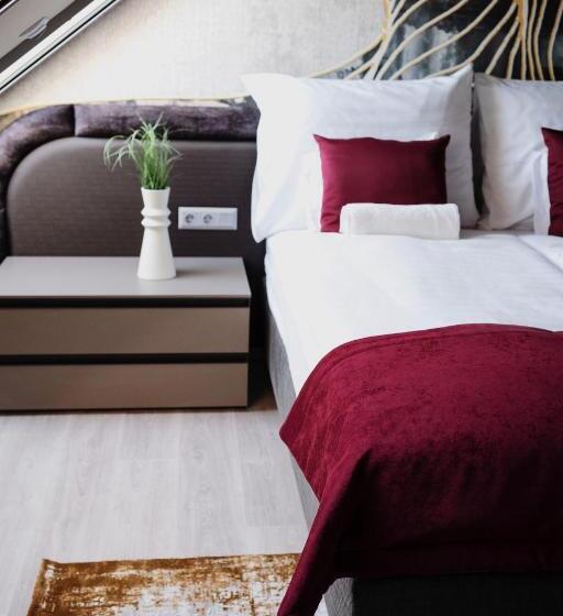 Номер Deluxe с Балконом, Riva Boutique