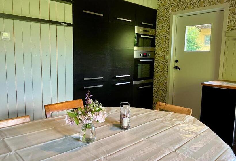 带3个卧室的别墅, Lidhem Herrgård. Bed & Breakfast Och Mindre Lägenheter