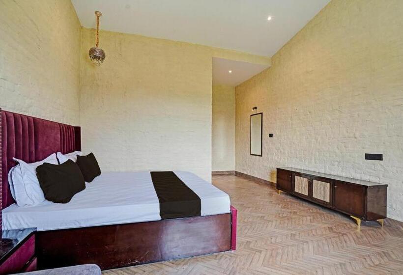 Трехместный Номер Классика, Flagship Govind Dham Hotel And Resort