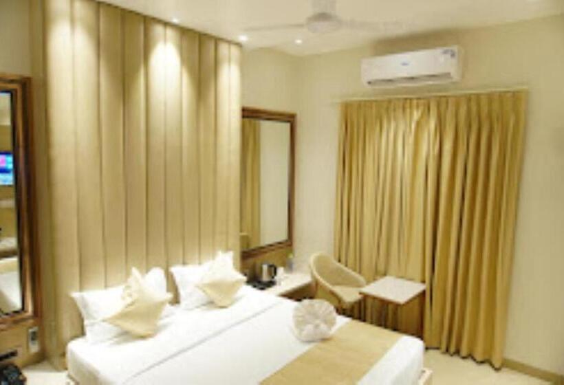 اتاق استاندارد, Red Orchid Hotel Kanpur