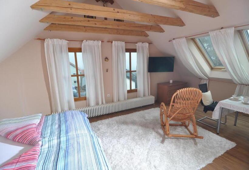 Family Suite, Evis Cottage