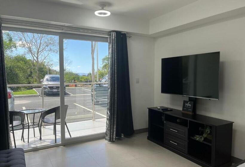 Апартаменты 1 Спальня с Балконом, Leona Renting By Punta Leona