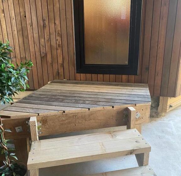 Номер Deluxe, Stay At The Art Gallery