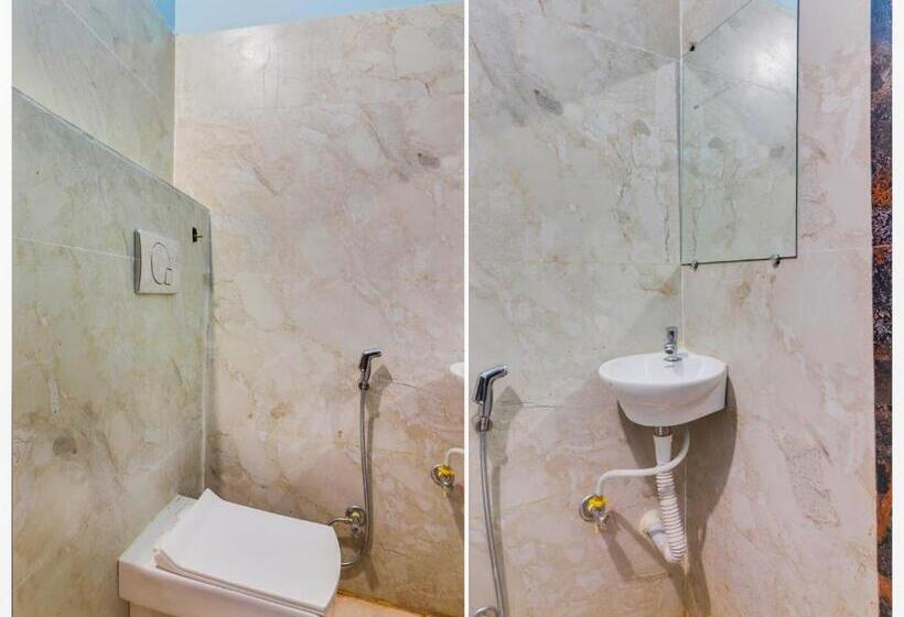 اتاق کلاسیک سه تخته, Collection O Hotel Fort Inn