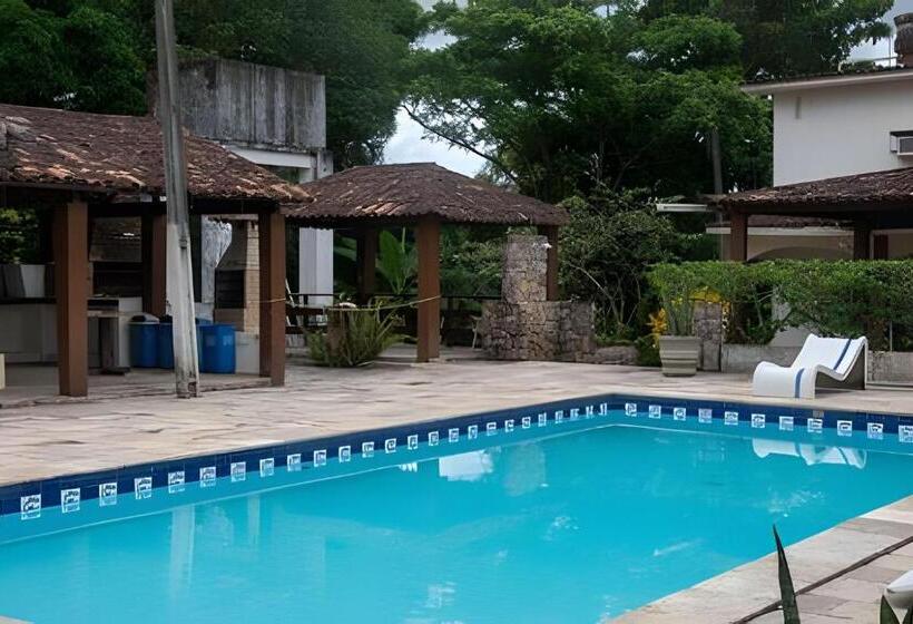 Вилла с 1 спальней и бассейном, Sítio Com Piscina Em Aldeia