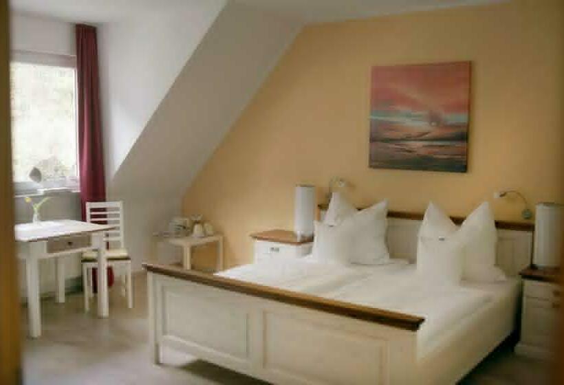 Четырехместный Номер Стандарт, Pension & Seminarhaus Haus Am Fluss
