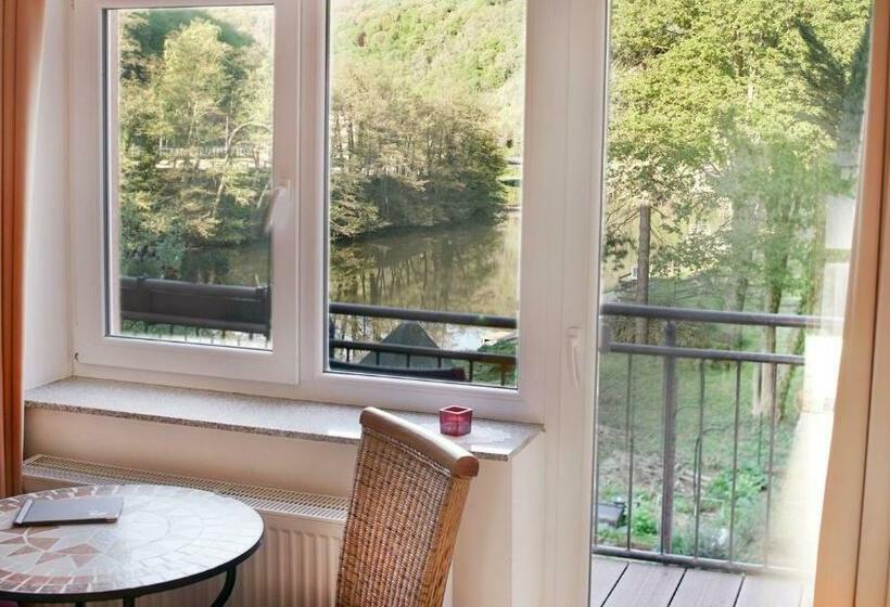 带阳台的豪华间, Pension & Seminarhaus Haus Am Fluss
