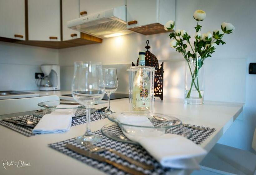 Standard Studio, Residence Oasi