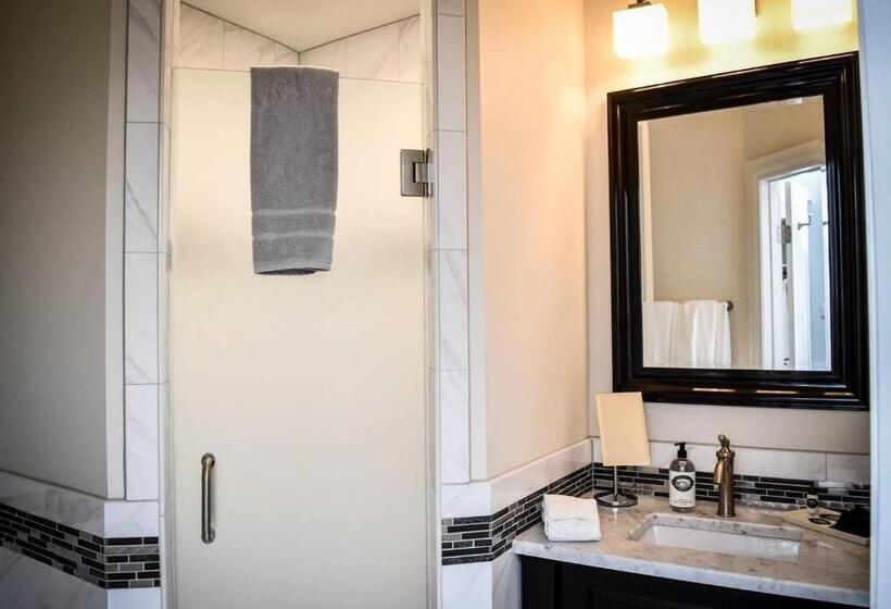 Стандартный Номер Кровать Кинг, Inn At Evergreen