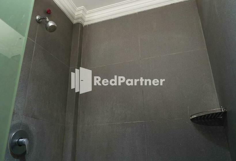 Номер Deluxe, Wisma Sederhana Mitra Reddoorz