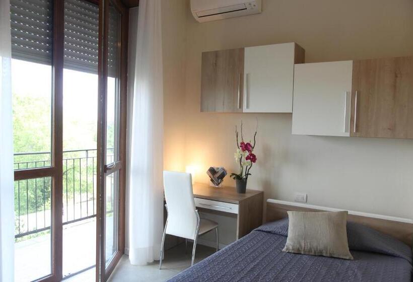 带3个卧室的公寓, Residenze Italia