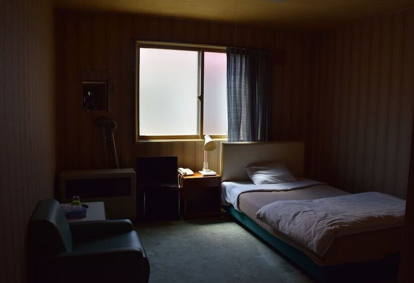 标准单人间, Business Hotel Koraku