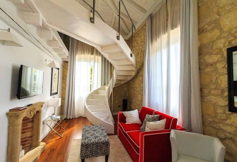 جناح, Villa Fanny