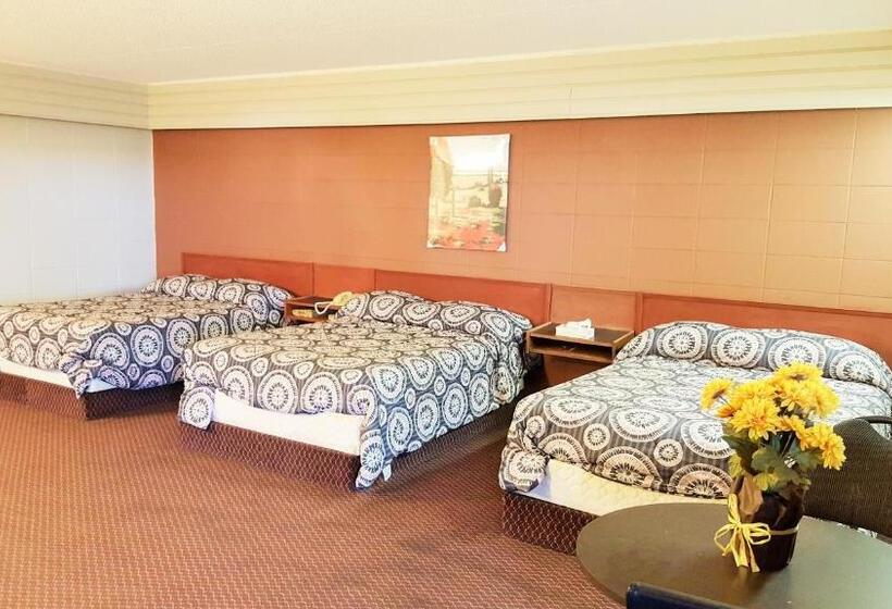 Трехместный Номер Deluxe, Westport Inn