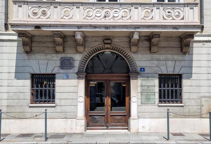اتاق استاندارد سه نفره, Locanda Al Volo Tommaseo