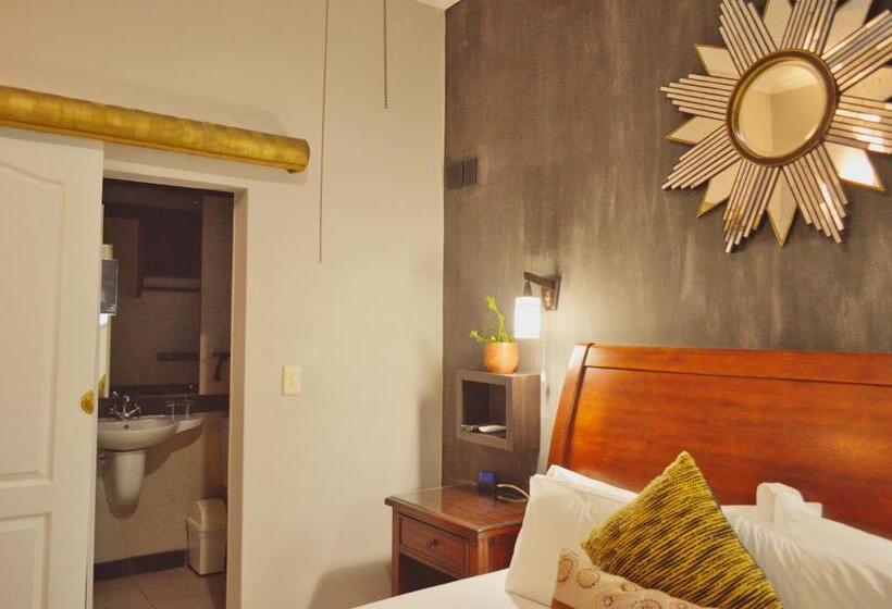 Family Suite, On The Estuary