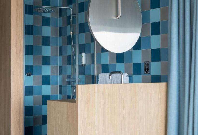 جناح, Placid Hotel Design & Lifestyle Zurich