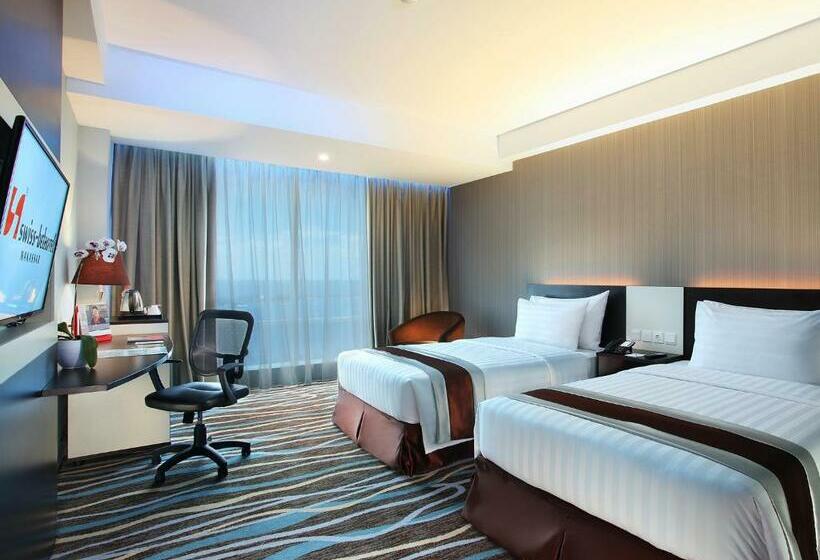 디럭스 룸, Swiss Belhotel Makassar