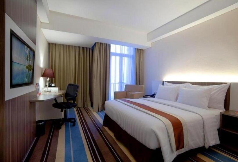 디럭스 룸 바다 전망, Swiss Belhotel Makassar
