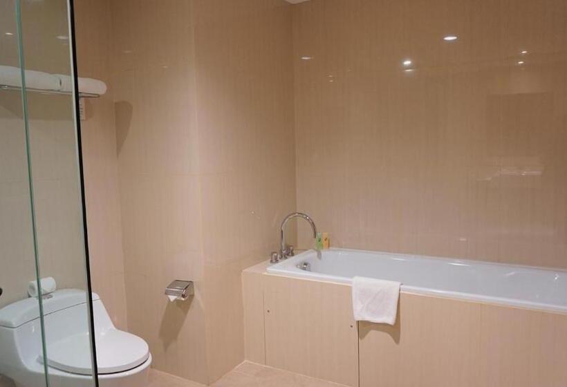 이그제큐티브 스위트, Swiss Belhotel Makassar