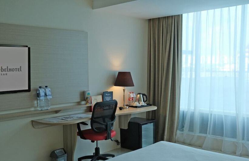 디럭스 룸 바다 전망, Swiss Belhotel Makassar