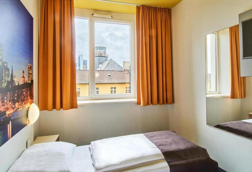 Номер Стандарт, B&b Hotel Frankfurt Hbf