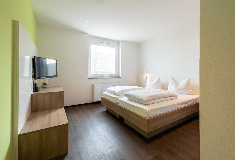 Номер Стандарт, A2 Hotels Denkendorf   Airport & Messe