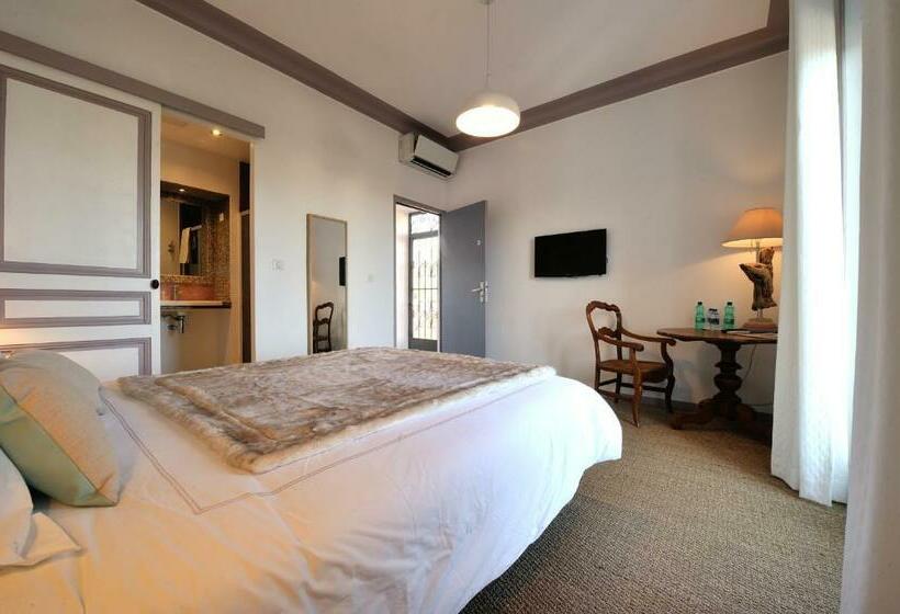 غرفة قياسية مزوَّدة بشُرفة, B&b Villa Du Roc Fleuri