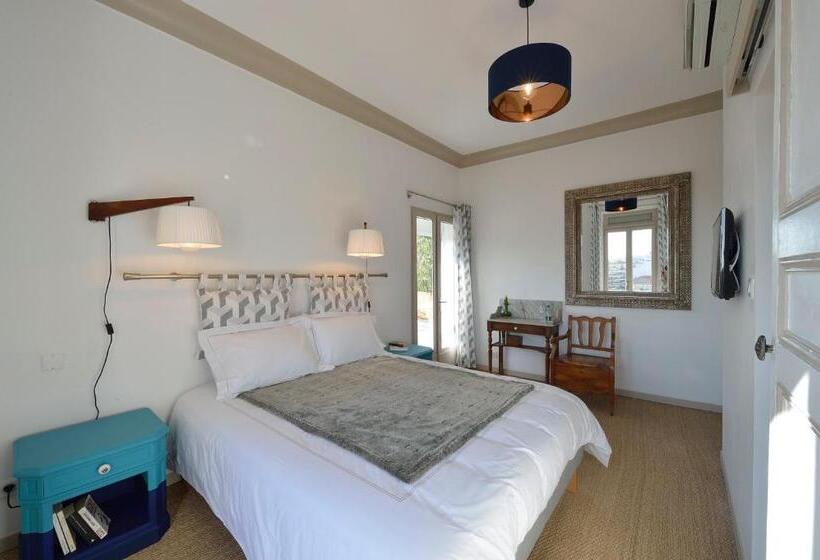 غرفة قياسية مزوَّدة بشُرفة, B&b Villa Du Roc Fleuri