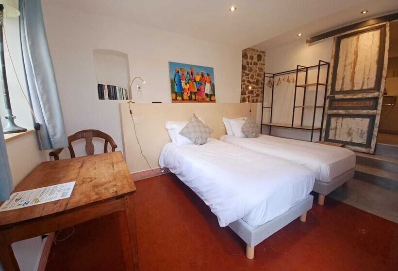 غرفة قياسية مزوَّدة بتراس, B&b Villa Du Roc Fleuri