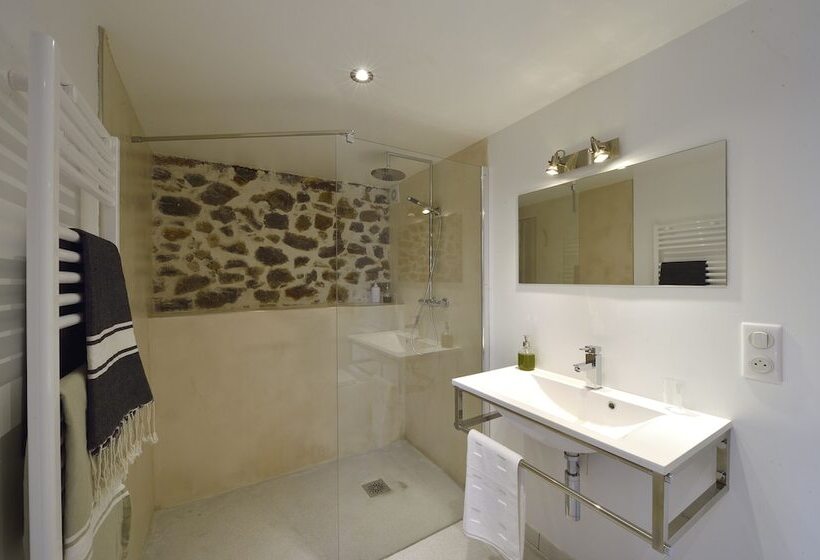 غرفة قياسية مزوَّدة بتراس, B&b Villa Du Roc Fleuri