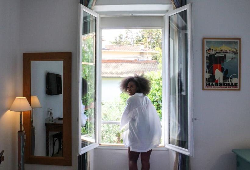 غرفة قياسية مطلّة علي الحديقة, B&b Villa Du Roc Fleuri
