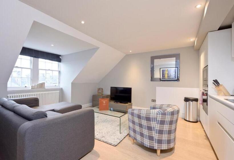 Apartamento 2 Dormitórios, Destiny Scotland   Hill Street Apartments