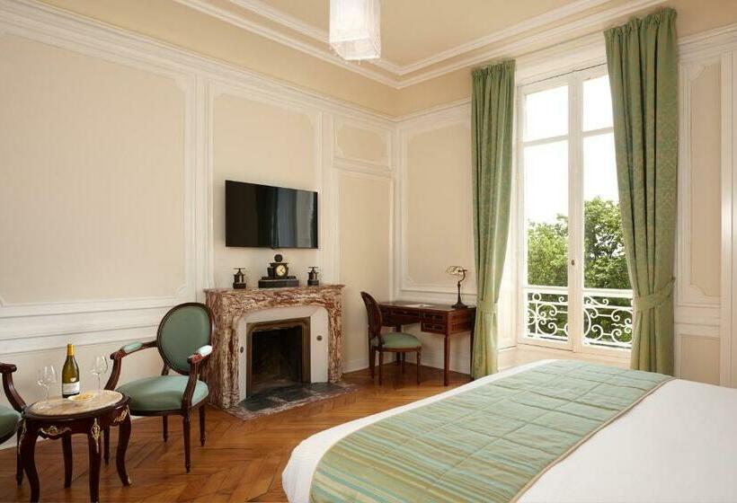 带园景的小型套房, Château Saint Michel, The Originals Relais