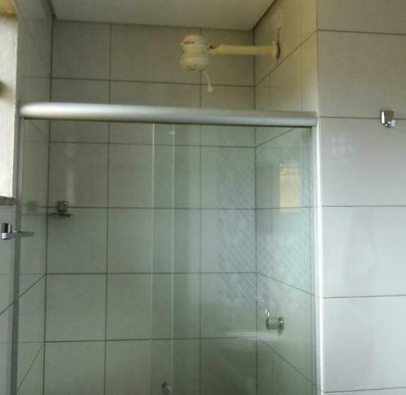 Quarto Quádruplo Estandar, Pousada Lua De Tomate