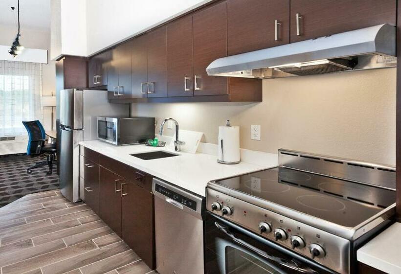 스탠다드 스튜디오, Towneplace Suites Dothan