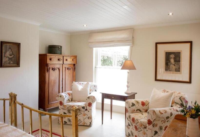 컴포트 룸, Prince Albert Country Stay