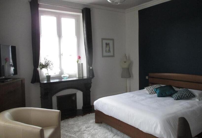 Номер Стандарт, Hôtel Le Saint Martin