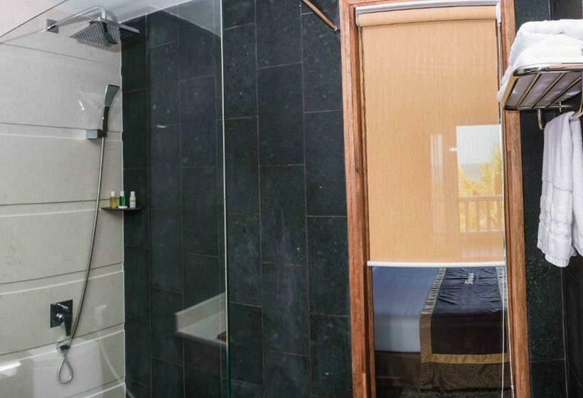 اتاق لوکس با چشم‌انداز باغ, Sonata Resort & Spa