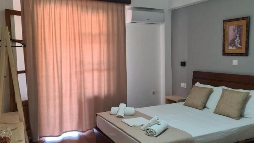 带2个卧室带海景的公寓, Apart Hotel Llazari